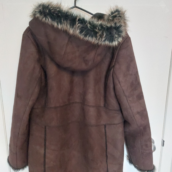 Ladies London Fog coat - Picture 4 of 4